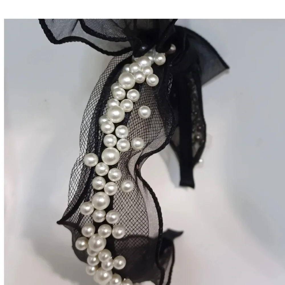 Glamorous Tulle & Pearl Statement Headband – Gothic Chic Aesthetic